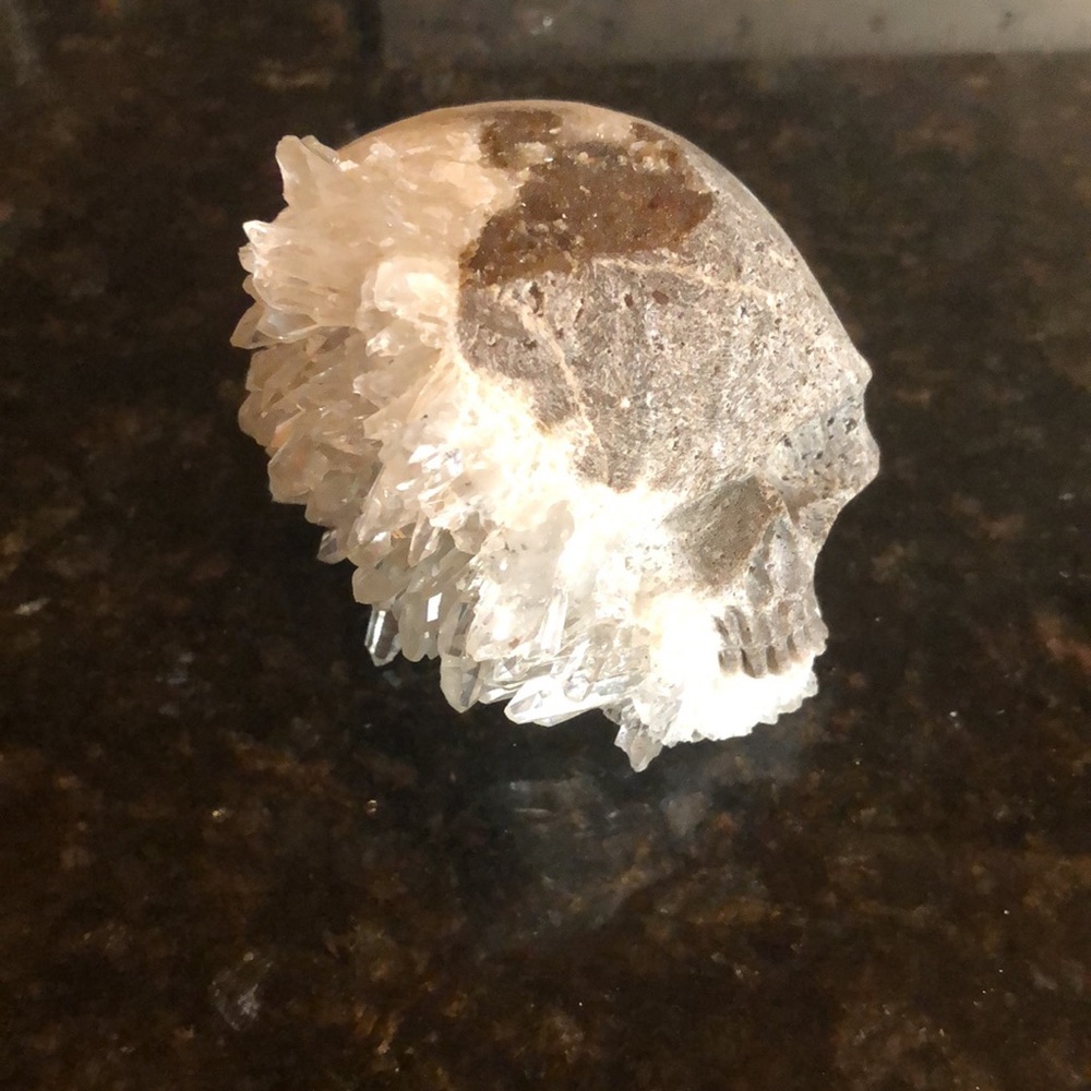 Gorgeous Crystal Cluster Carved Skull 💕 - Picture 11 of 11